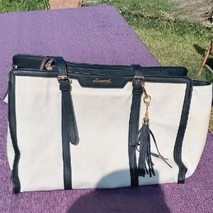 Elegant Lovevook Black and White Handbag